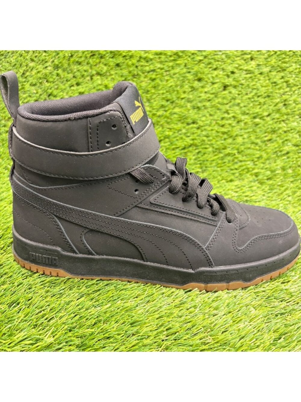 Puma RBD Game Mens Size 9 Black Gold Athletic Leather Basketball Shoes Sneakers